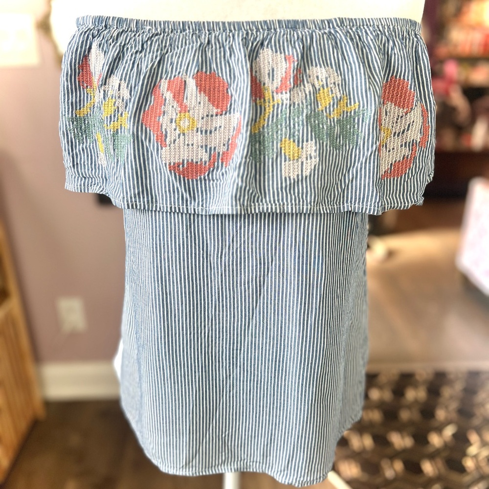 Blue Rain Off-Shoulder Floral Embroidered Top